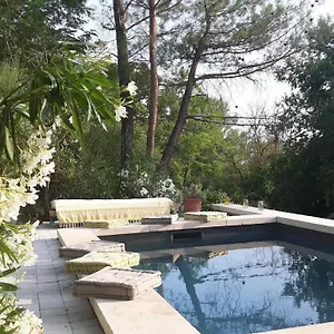 le-mas-des-anges-de-flo.fr-provencehotel.com/